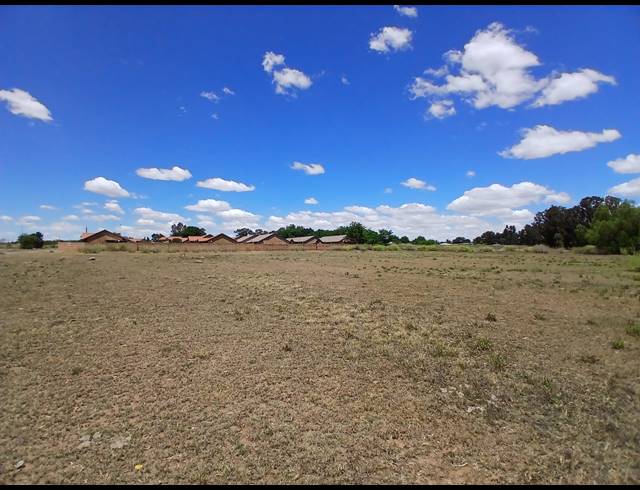 8,094M² VACANT LAND FOR SALE IN RIVERSDALE